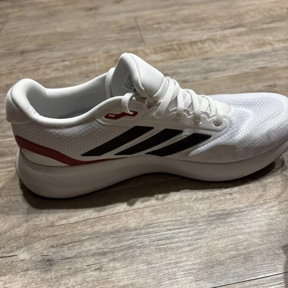 Adidas Men's Run Falcon 5 Sneaker‎ White/Black/Red Size 11 IE0551